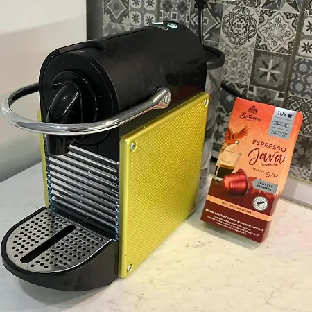 Local * كافالا